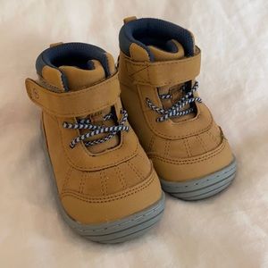 Stride Rite baby/toddler boots